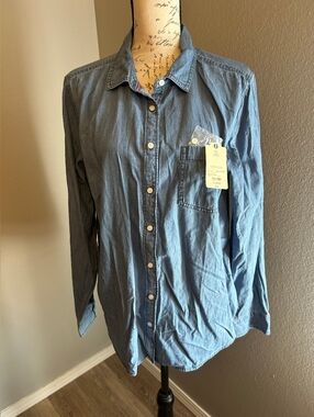 St. John's Bay XL Denim Button Up Shirt